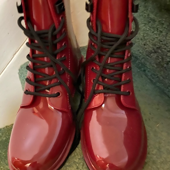 Michael Kors rubber combat boots size 9 - Picture 3 of 6